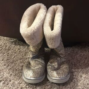 Y2K Coach Sherpa Boots